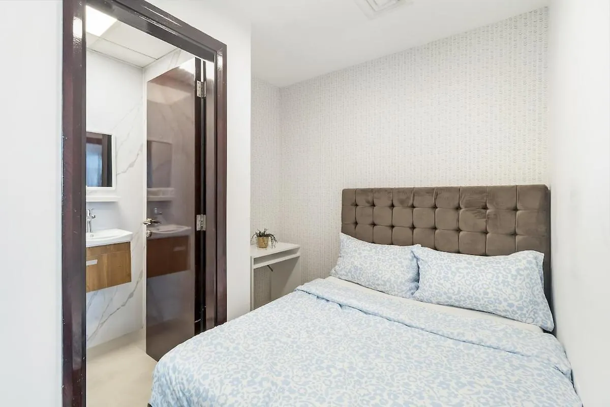 Huge Penthouse In Marina W Pool Table & Air Hockey Apartment Dubai United Arab Emirates