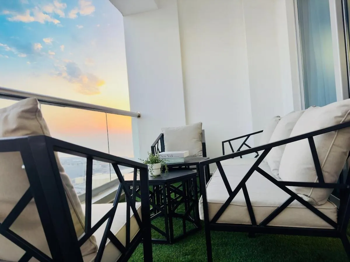 Huge Penthouse In Marina W Pool Table & Air Hockey Apartment Dubai 0*,  United Arab Emirates
